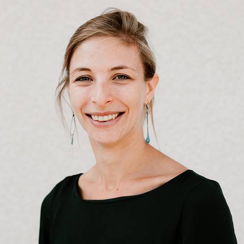 Laetitia Guibert xlaetitia-guibert.jpg.pagespeed.ic.bUCWd_7n7X.jpg