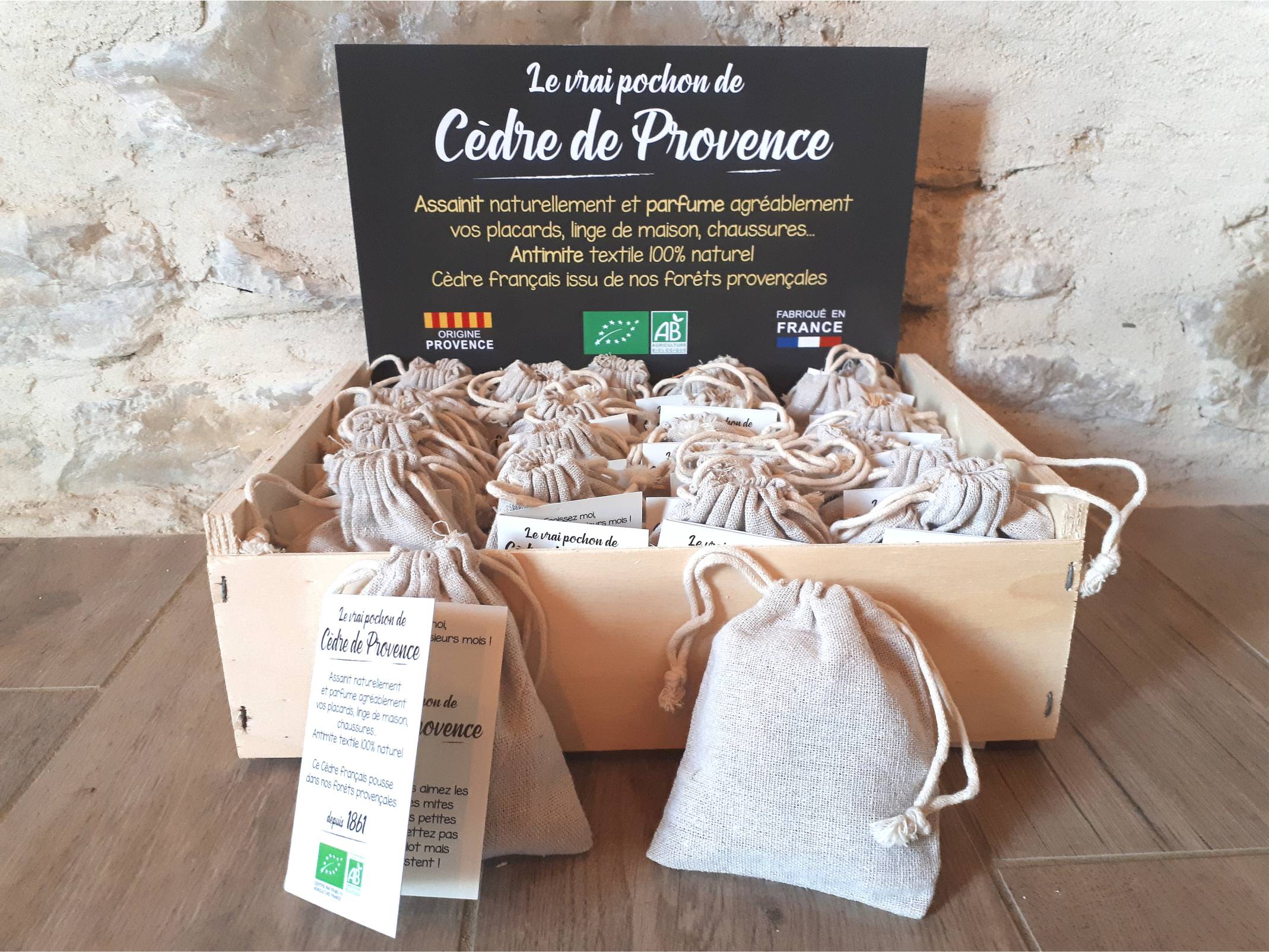 Pochons-cedre-coeur-dabeille